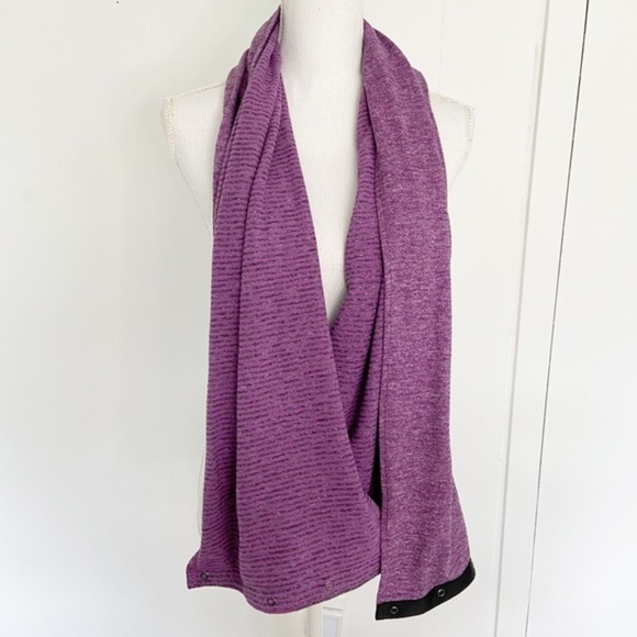 Lululemon Vinyasa Scarf
Mini Check Pique Tender Violet Heathered Tender Violet‎ - Picture 3 of 6